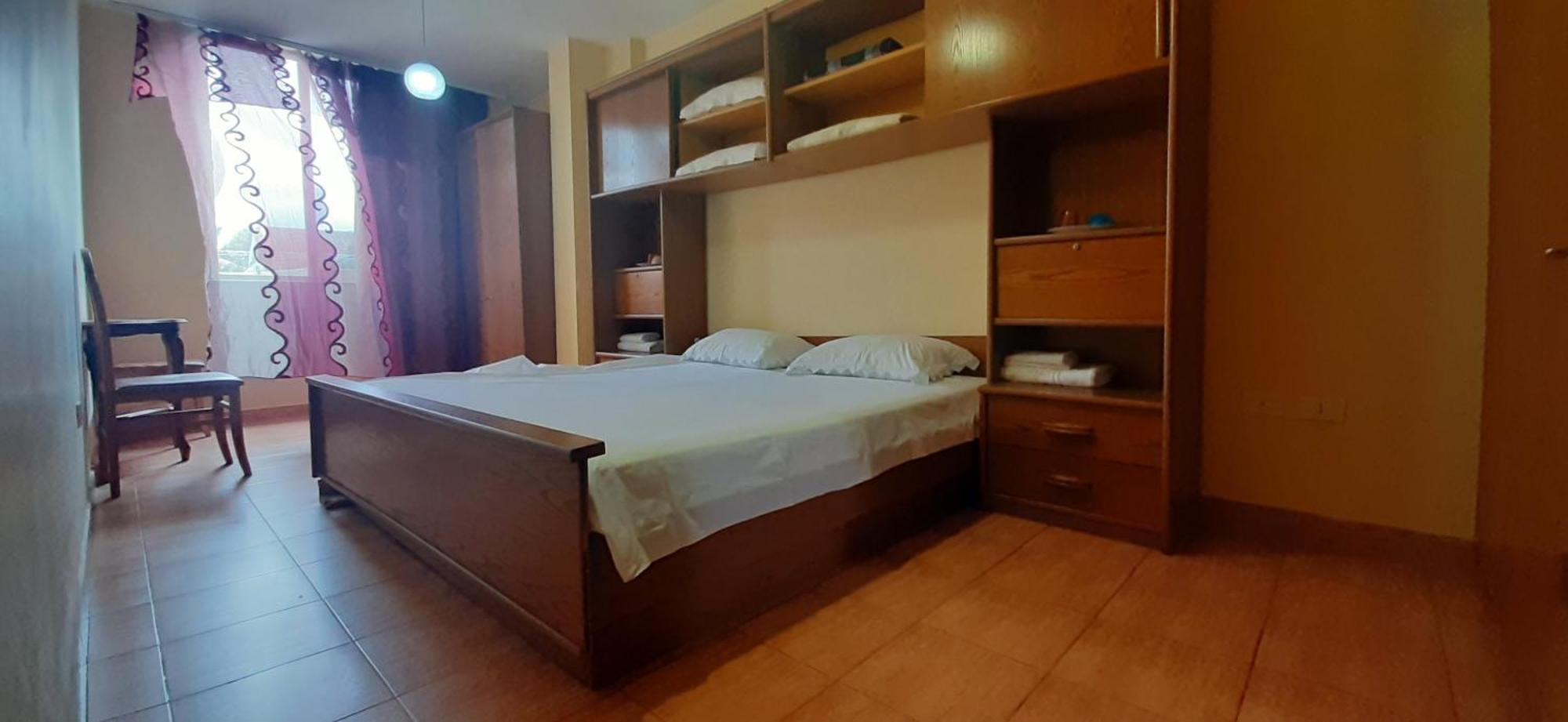 Enki'S Guesthouse Tirana Buitenkant foto